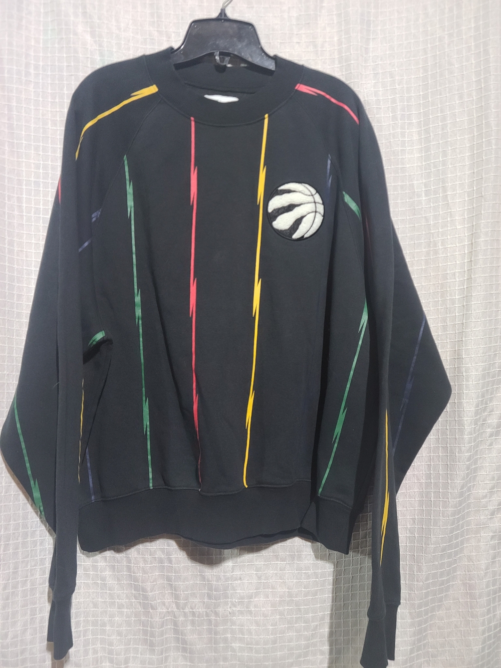Toronto Raptors Unisex medium Crewneck NWOT